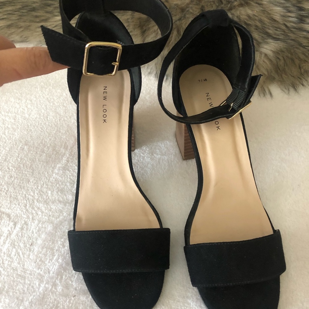 NEW LOOK Suede Ankle Strap Sandals Block Heel Sz 7